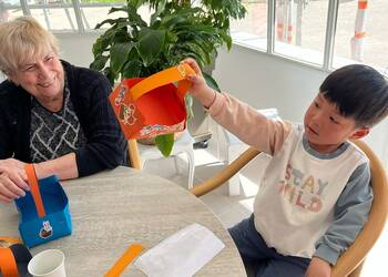 Visite des enfants de Montessori